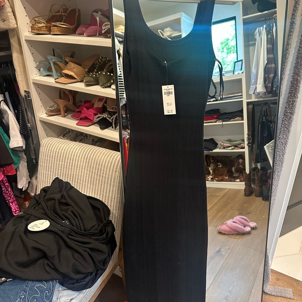 Elegant Black Sleeveless Abercrombie Dress