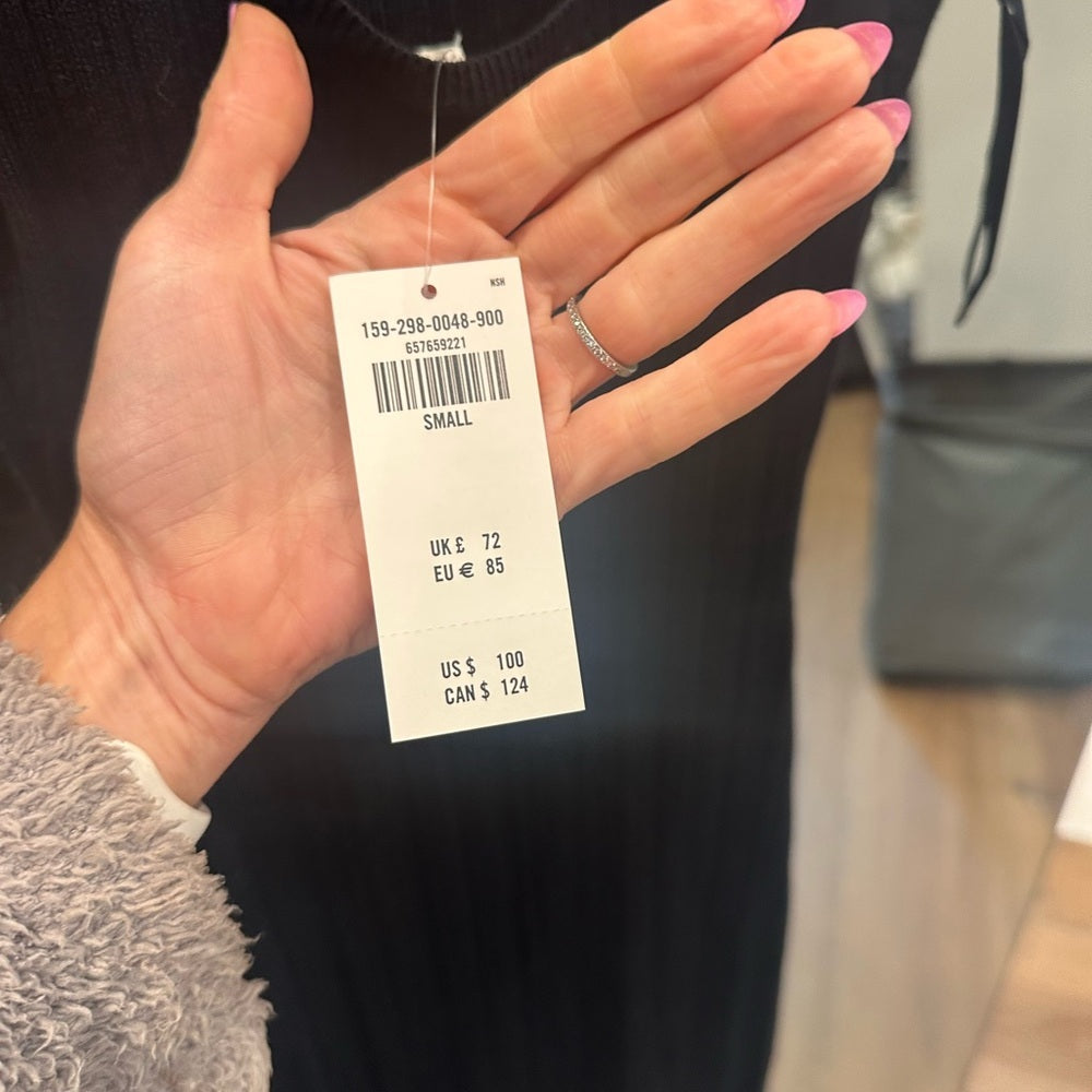 Elegant Black Sleeveless Abercrombie Dress